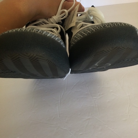 Adidas Marquee Boost Basketball Sneaker shoes - Picture 7 of 8